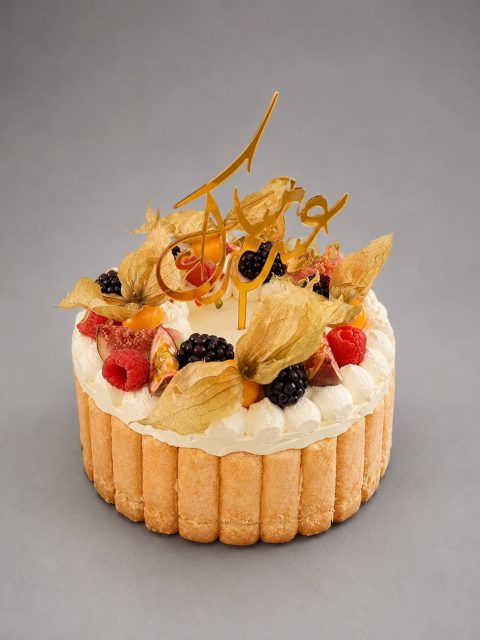 Luxe Charlotte Fruit Taart