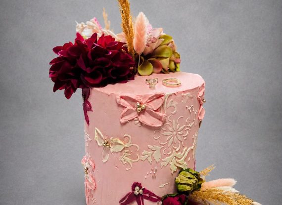 Luxe Floral Celebration Taart