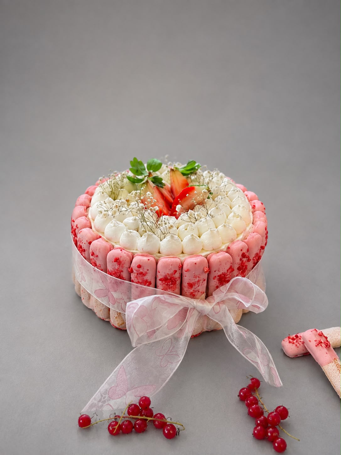 Strawberry Charlotte Taart